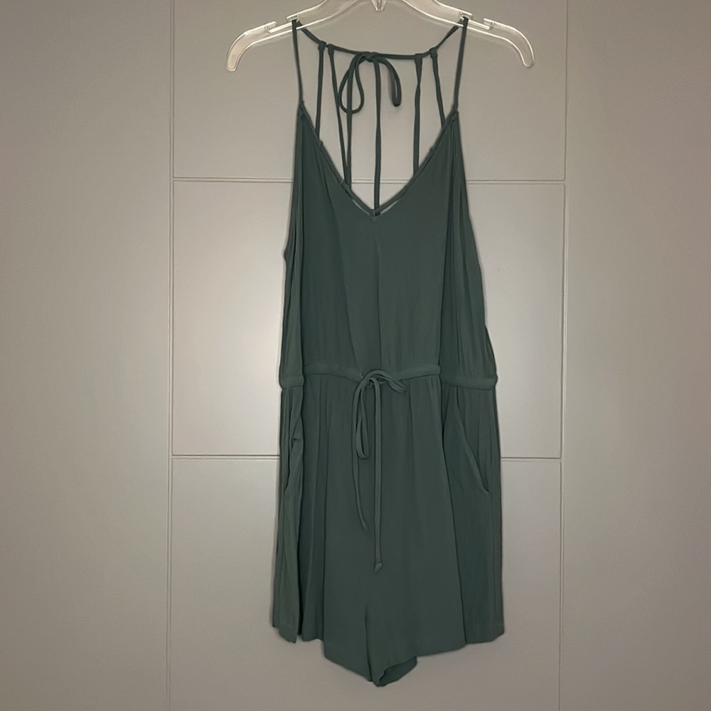 Hunter Green Forever 21 Romper. Size Large.